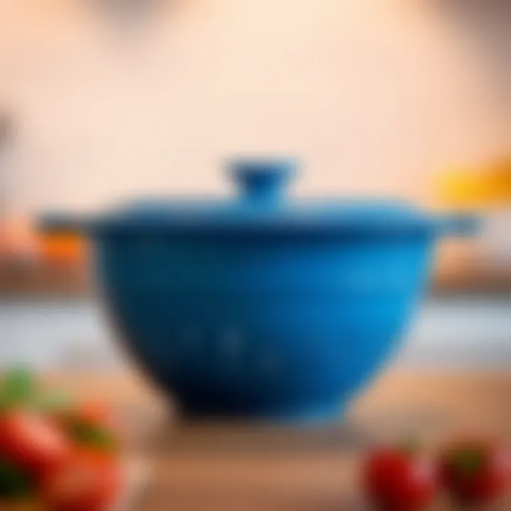 Elegant design of Tupperware strainer with lid showcasing its sleek contours